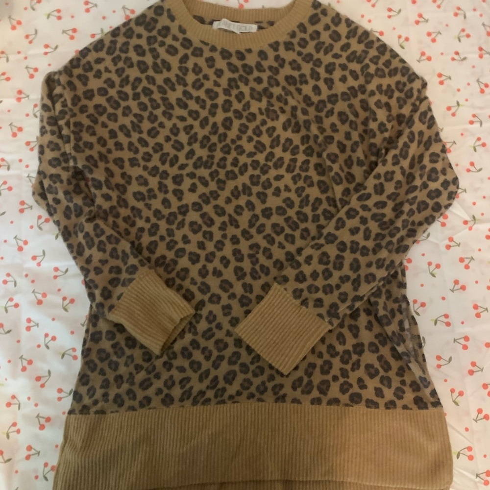 COPY - Planet gold Cheetah print crew neck